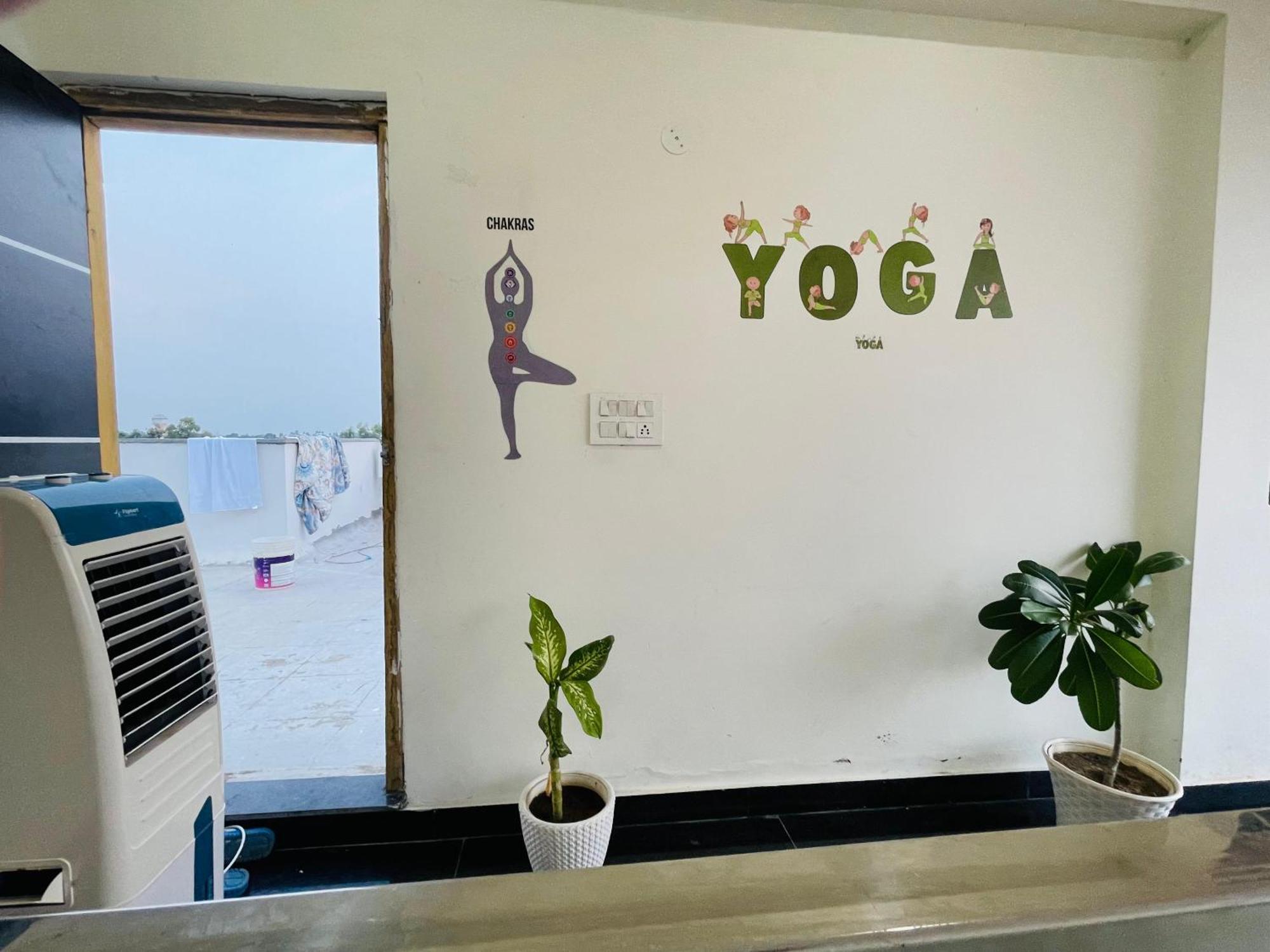 Two Bhk Abode In Golf City ラクナウ エクステリア 写真